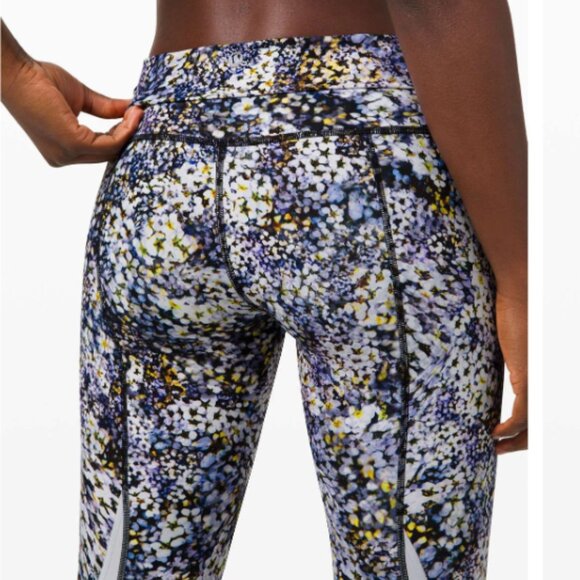 LULULEMON | Women's Floral Metropolis Multi Wunder Under Crop Scallop Leggings - Picture 2 of 10